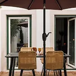 Djurab - 2 Bedrooms Duplex In Campo De Ourique Lejlighed *