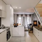 アパート Djurab - 2 Bedrooms Duplex In Campo De Ourique *
